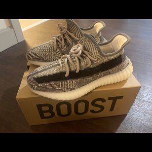 NWT YEEZY BOOST 350 V2 ZYON